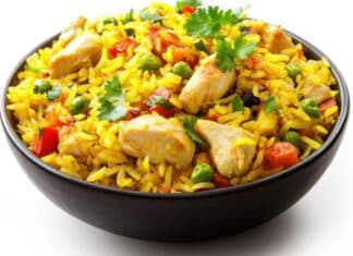 Poco pollo e di bassa qualità: in Germania i controlli svelano l’inganno delle etichette dei piatti pronti PIATTI PRONTI POLLO