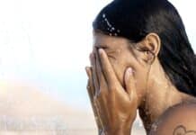 Come proteggere gli occhi dai piccoli (e comuni) incidenti in spiaggia OCCHI IRRITAZIONI