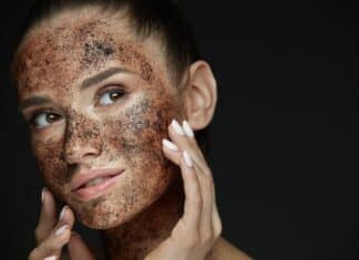 Scrub corpo, promossi e bocciati dopo l’abbandono delle microplastiche. Il test SCRUB