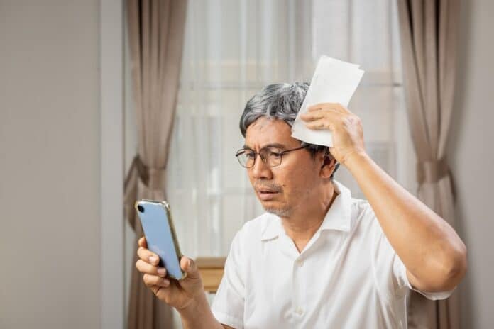 Older adults are targeted by phone scams and fraud. SMS BANCA