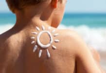 Sole e bambini: i 10 falsi miti da sfatare