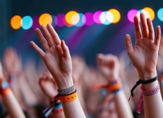 Dal token al braccialetto, la moneta dei concerti che fa felici gli organizzatori