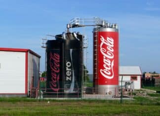 Colombia, comunità vince contro Coca-Cola: freno allo sfruttamento idrico coca-cola