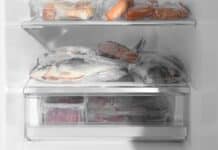 Pesce in frigo e nel congelatore: gli imballaggi rilasciano bisfenolo A e altri additivi nella carne PESCE BISFENOLO