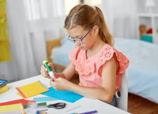 Colle stick, trovata formaldeide in quattro prodotti usati anche dai bambini